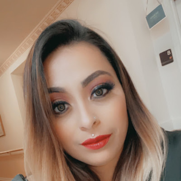 Meet your Posher, Theresa - Picture 1 of 1